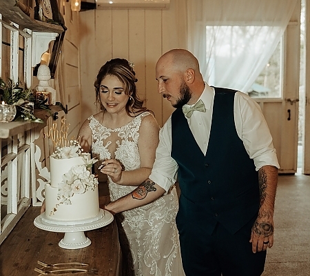 Cake Cutting Photo