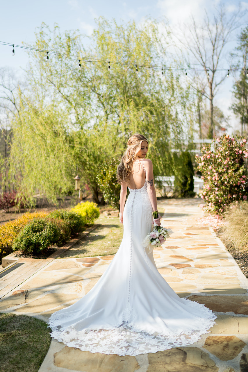 Outdoor Spring Wedding Photos