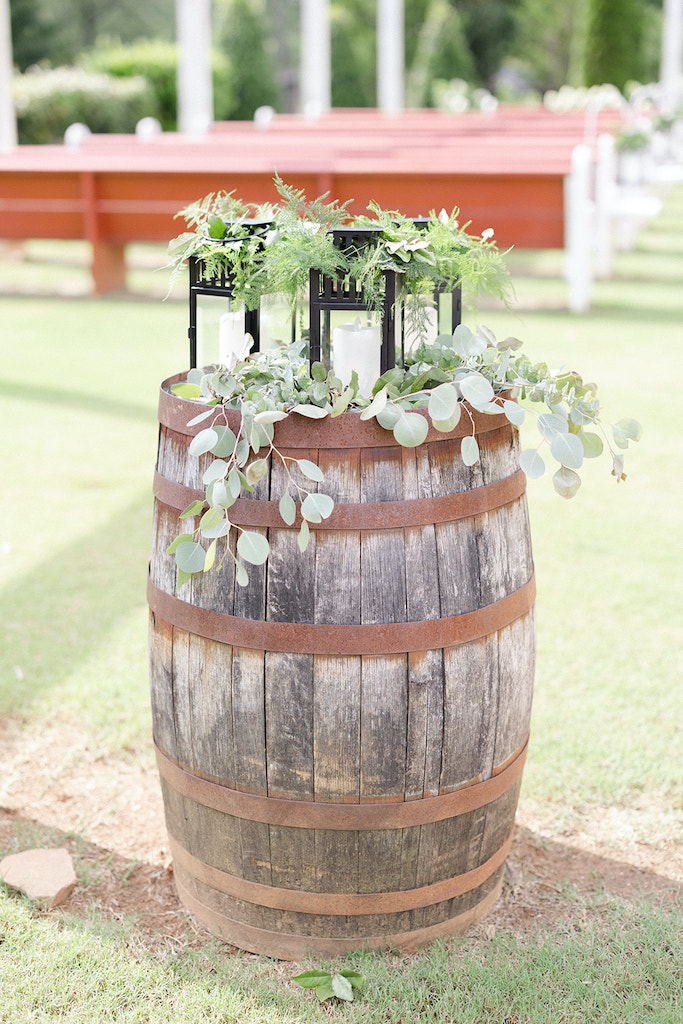 Summer Wedding Decor